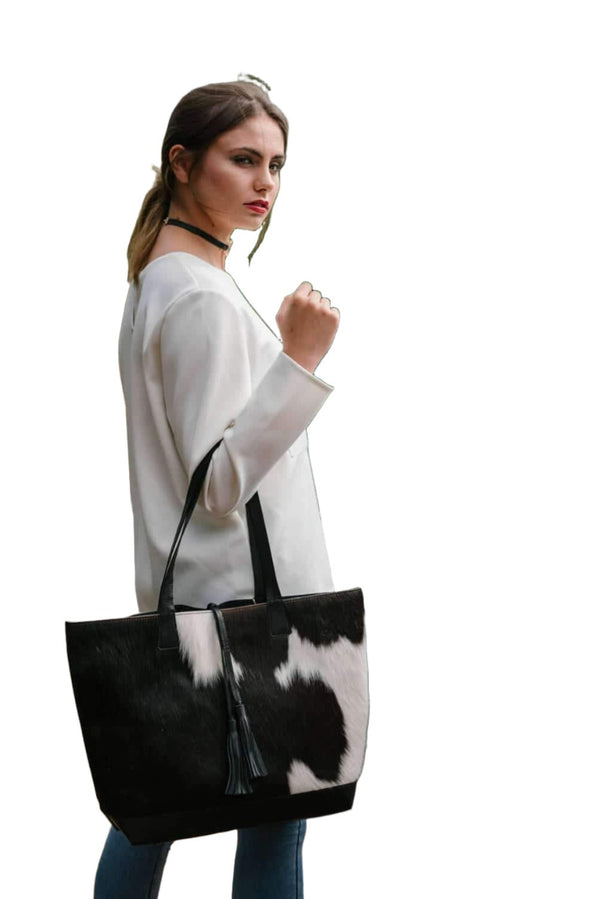 The Design Edge - Cowhide Portugal Handbag Jersey - Black